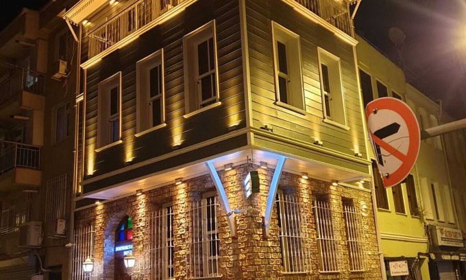 Ortakoy Apartment | Convenient Stay at Bosphorus Bridge Hotel with Breakfast