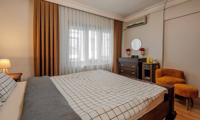 Uskudar Apartment | Bosphorus View 5+2 Duplex