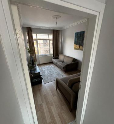 Emin Sinan Apartment | Bosphorus View and Cozy House!