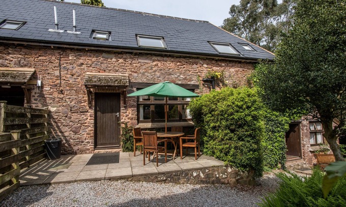 Minehead Cottage | Pet-Friendly Bossington Cottage with Private Pool Near Dunster