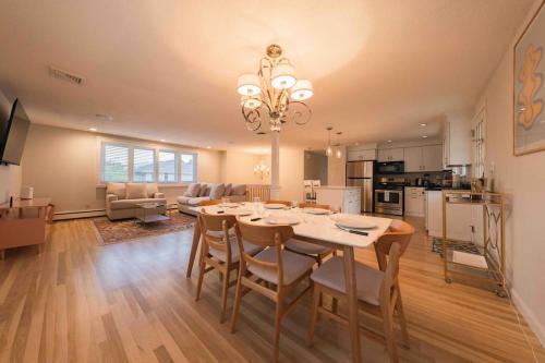 Revere Apartment | Pet-Friendly 3BR Hotel in Boston Near Airport & Beach