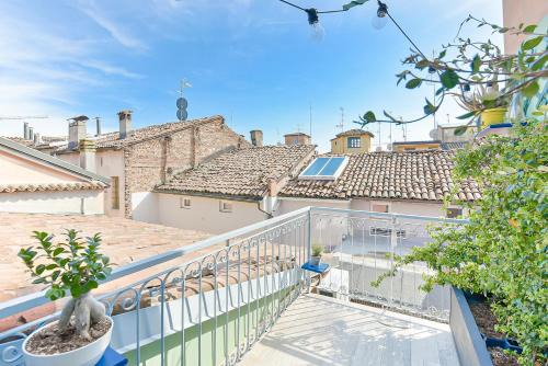 Old Town Apartment | Botanical Apartments Modena