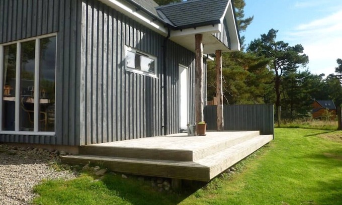 Nethy Bridge House | Cozy Bothy Retreat Surrounded by Nature's Beauty