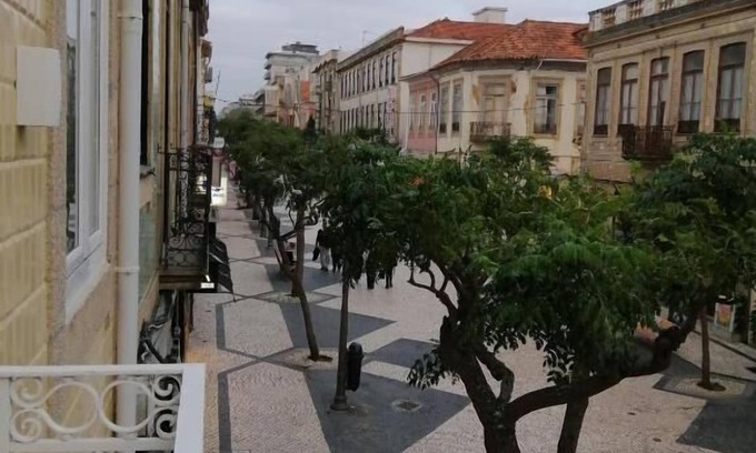 Espinho House | Botica Guesthouse: Ocean View with Spa & Family Amenities