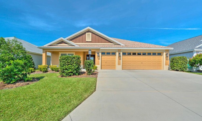 Wildwood House | Botner Abode with Kitchen & Lanai Near 52 Golf Courses