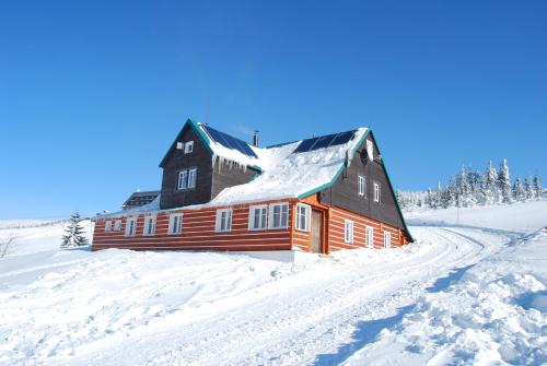 Strazne Ski Chalet | Experience Bouda Matouš: Pet-Friendly Bliss Awaits