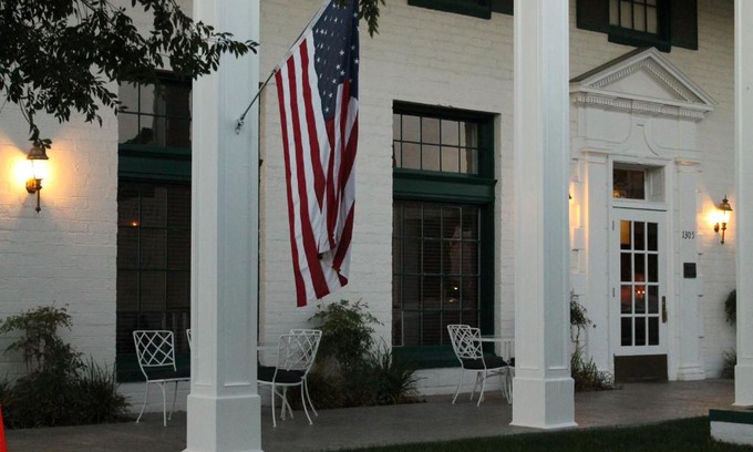 Boulder City Hotel | Discover Boulder Dam Hotel: Family-Friendly Getaway