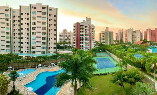 Riviera de Sao Lourenco Hotel | Oceanfront Boulevard Riviera Flat with Pool & Breakfast