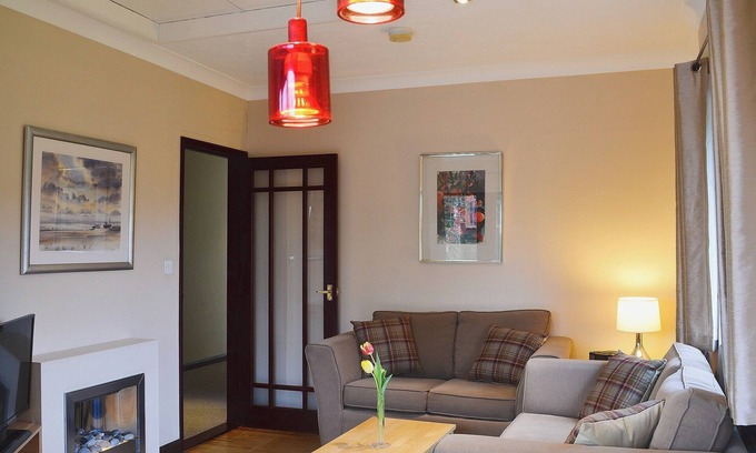 Woodbridge Cottage | Family-Friendly 2 Bedroom Retreat in Framlingham
