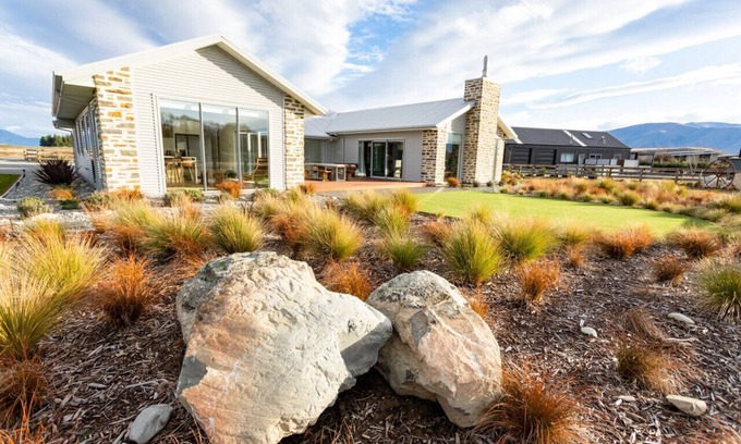 Ben Ohau House | Boundary Retreat in Twizel: Family-Friendly Getaway