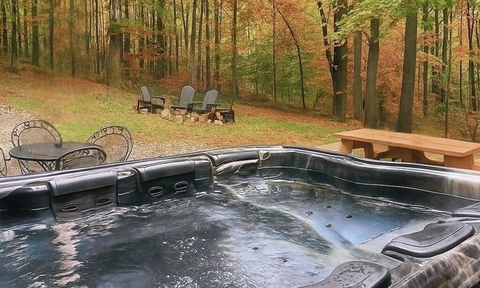 Mount Saint Francis Cabin | Bourbon Trail Cabin Sleeps 10 A+ Rated Comfort Spacious & Secluded Retreat
