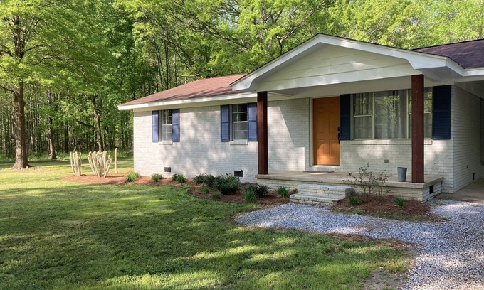 Scobey House | Guest Rated: 9.8 at Bourgeois Residence with Family Amenities