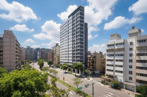 Shilin Hotel | Eco-Friendly Boutech JianTan Hotel with Hot Tub Access