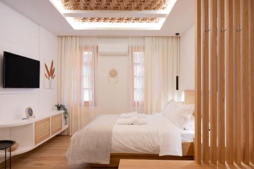 Ioannina Town Centre Apartment | Elegant Boutique 27: Guest Rated 9.8 & Family Friendly