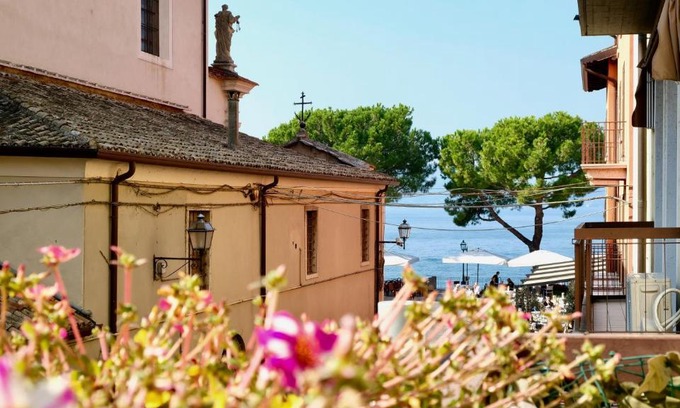 Torri del Benaco Apartment | Eco-Friendly Boutique Apartment Cà Tulles with Ocean View