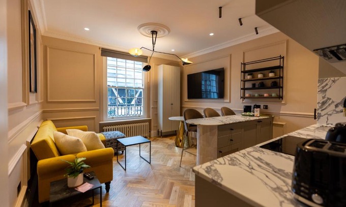 Holloway Apartment | Stylish Boutique Apartment on Camden Road for Families