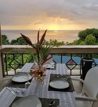 Cave Bed & Breakfast | Charming Boutique B&B at Stone Village with Ocean View