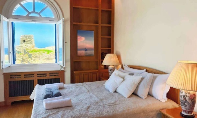 Paleopolis Bed & Breakfast | Boutique B&B Sea Views & Breakfast - Suite 1