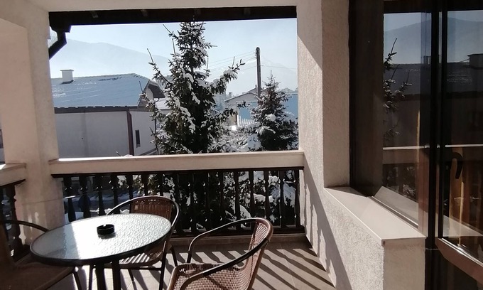 Kvartal Noviya Grad Hotel | Top-Rated Boutique Guest House Ikonomov with Spa & Dining