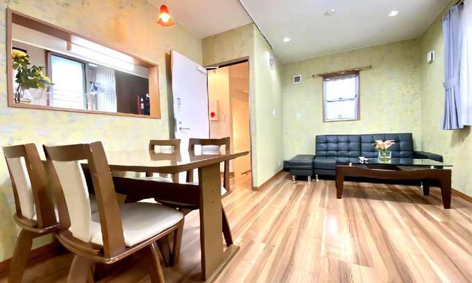 Hyakunincho Villa | Modern Guest Room in Shinjuku with Kitchen & Breakfast