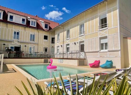 Quartier du Casino Hotel | Stylish Boutique Hôtel d'Orbigny with Oceanfront Views