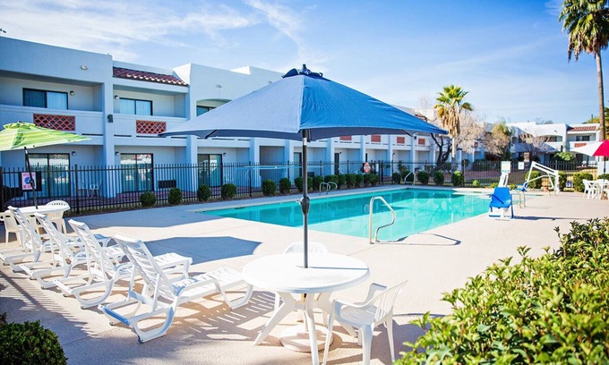 Wickenburg Hotel | Stylish Boutique Hotel in Wickenburg, AZ with Pool Access
