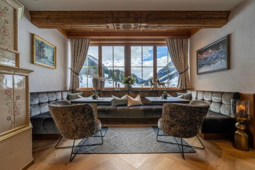Ischgl Hotel | Elegant Boutique Hotel Montanara B&B with Spa & Hot Tub