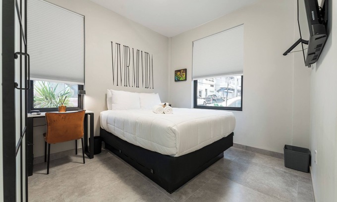 Miramar Hotel | Boutique hotel of 1BR @ Miramar With Parking & AC - Marc Anthony