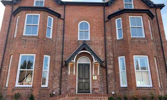 Henley-in-Arden Apartment | Elegant Boutique Apartment in Henley-in-Arden - 10/10 Rating