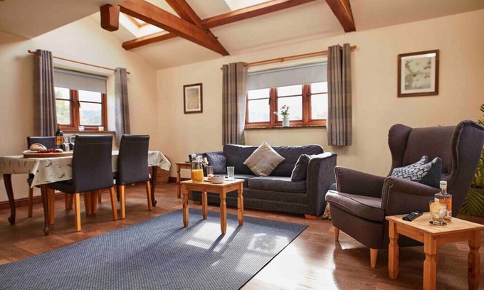 Monmouth Other | Cozy Boutique Cottage with Hot Tub in Serene Countryside