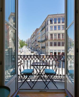Sao Nicolau Apartment | Discover Boutique Rentals in Porto's Historic Heart