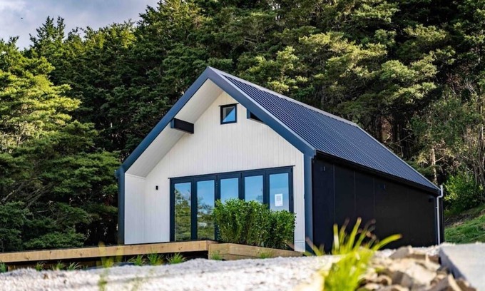 Mangawhai Villa | Boutique Rural Accomodation with Sand Dune views