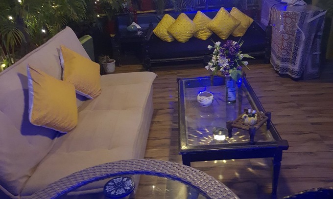 Sushant Lok Apartment | Romantic Getaway in Boutique Studio with Beautiful Terrace