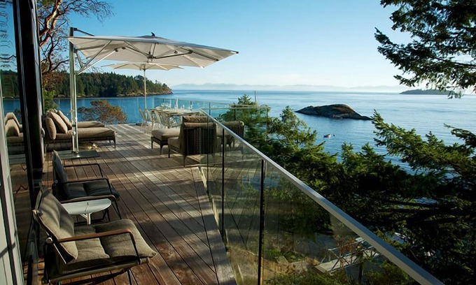 Bowen Island House | Bowen Island Boutique Beach House with Private Oceanfront