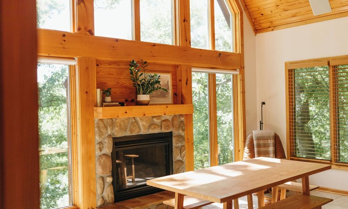 Shell Knob House | Lakeview Bower Lodge: Cozy 4-Bedroom Retreat with Pool