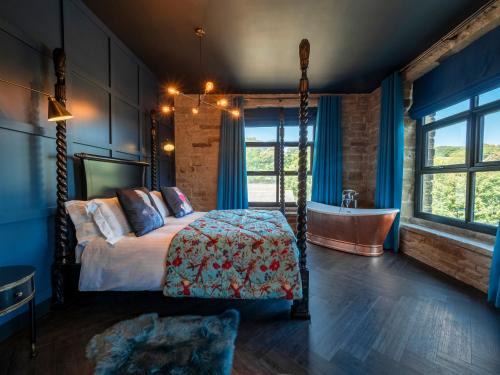 Ainley Top Apartment | Top-Rated Bowers Mill Aparthotel - Family & Accessible Stays