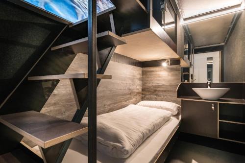 Nordstadt Hotel | Budget-Friendly BoxHotel Göttingen with On-Site Restaurant