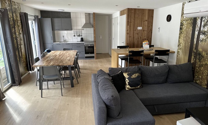 Municipality of Geldrop-Mierlo Ski Chalet | Discover BPW 1110 - Bospark Wolfsven with Pool & Breakfast