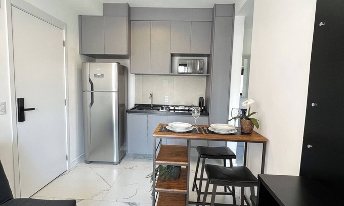 Sao Paulo Apartment | Modern and complete 1 bedroom apartment in Brooklin, 400m from the subway