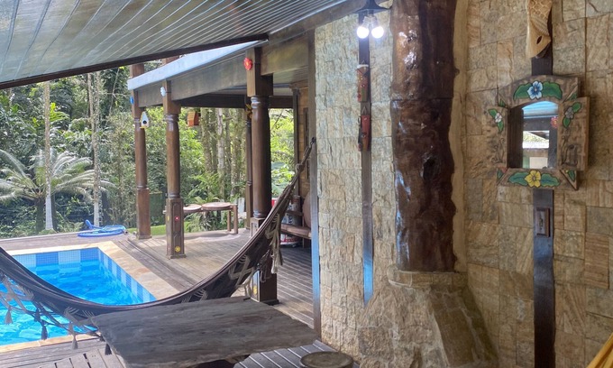 Camburi Cabin | Relax at Linda Cabana by Cambury Beach - Family Friendly Getaway