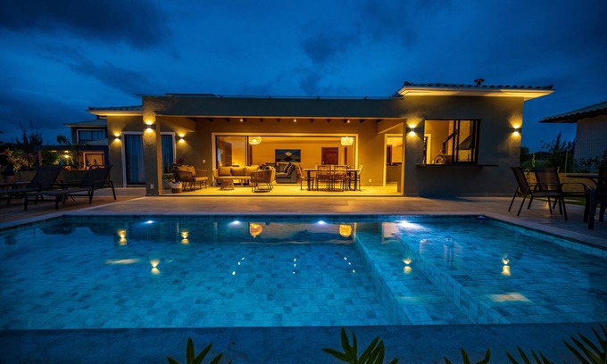 Praia Rasa House | Elegant Búzios Retreat with Ocean Views and Private Pool