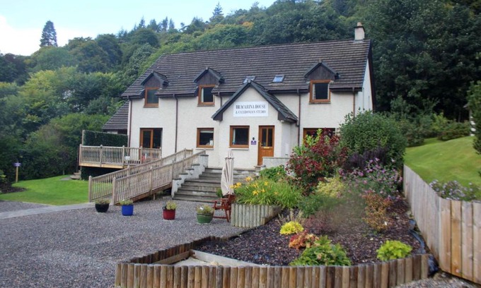 Invermoriston Bed & Breakfast | Top-Rated Bracarina House B&B with Family-Friendly Amenities