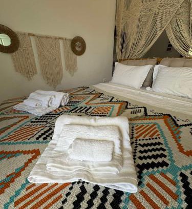Lipsoi Apartment | Oceanfront Escape at Bracciera: Rated 9/10 by Guests