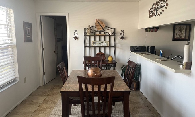 Trailer Estates Condo | Discover Bradenton, Florida: Rated 9.8 with Ocean Views