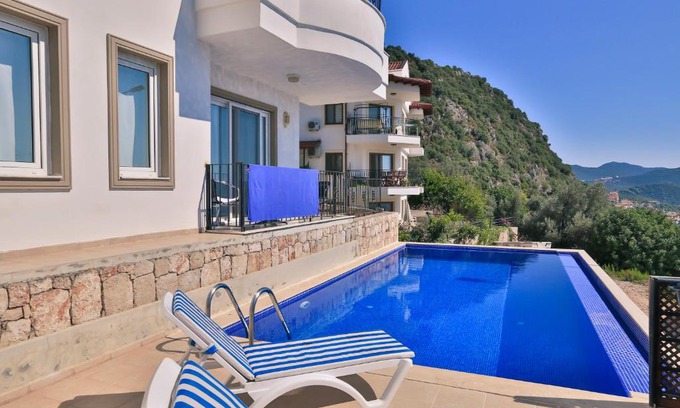 Kas Apartment | Exceptional Braeside Apartment with Ocean View & Pool