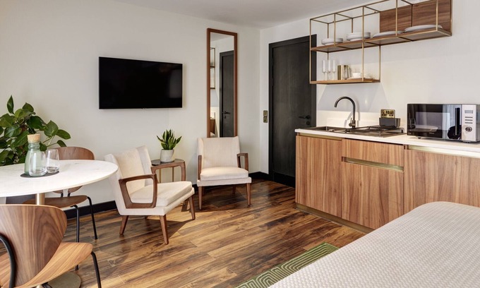 London Borough of Bromley Hotel | Brama Hotel: Guest Rated 9.8 with Family-Friendly Amenities