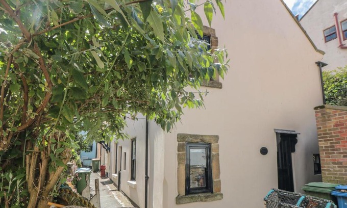Staithes House | Family-Friendly Retreat at Bramble Corner Cottage