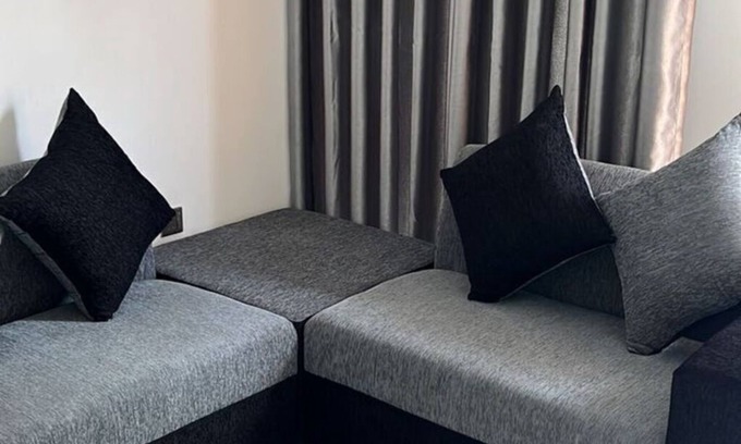 Rathmalana Apartment | Cozy New Apartment in Ratmalana - Child Friendly Retreat