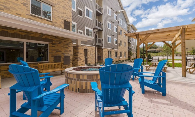 Arrowood Apartment | New 2 Bedroom Retreat with Fully Equipped Kitchen & More