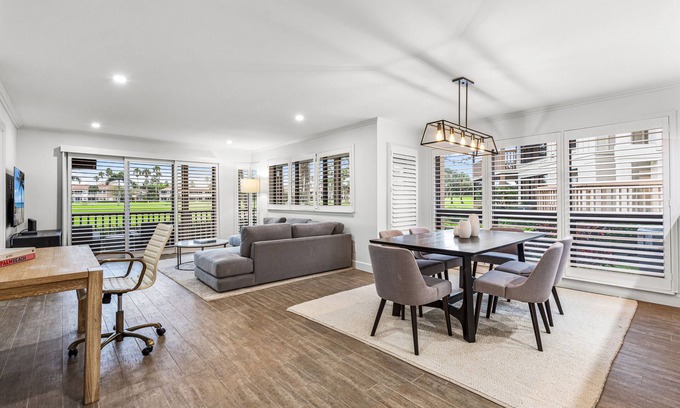 Hunt Club Condo | Explore a New Home on PGA National Golf Course